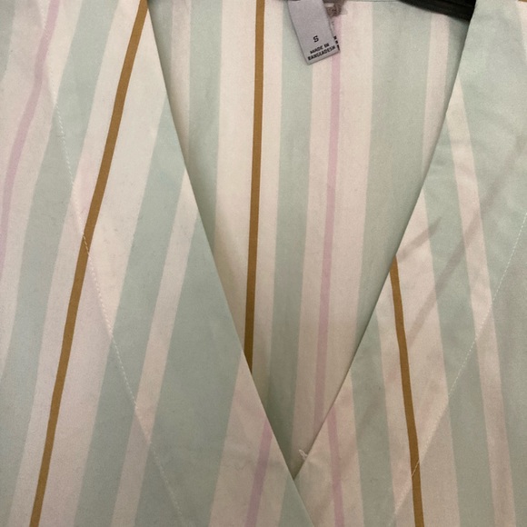 A New Day Striped Surplus Top - Picture 5 of 10